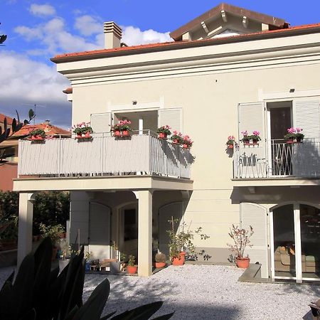 Guesthouse Villa Jung Bordighera Exterior foto